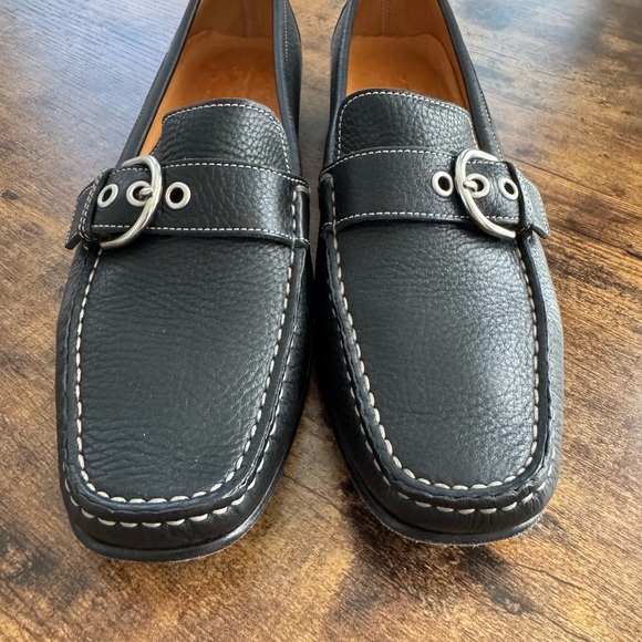 Coach Woman’s 9.5 Black Leather Loafers with Silver Accents - Picture 3 of 13
